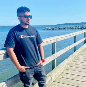 Meet your Posher, Abhi